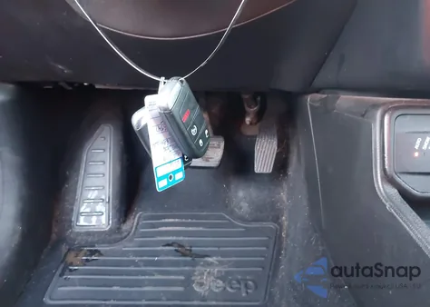 2018 Jeep Renegade Latitude 4X4 z USA, uszkodzony, nr VIN ZACCJBBB6JPH03960